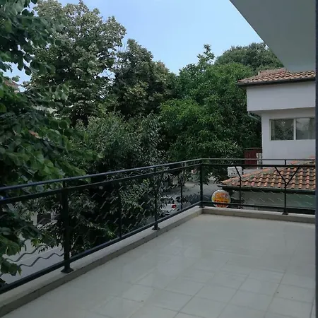 Apartment Cozy Place In Sarafovo *